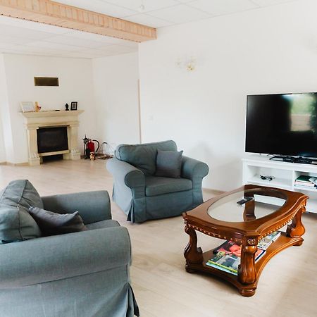 Konrad Family Guesthouse Курессааре Экстерьер фото