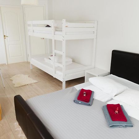 Konrad Family Guesthouse Курессааре Экстерьер фото