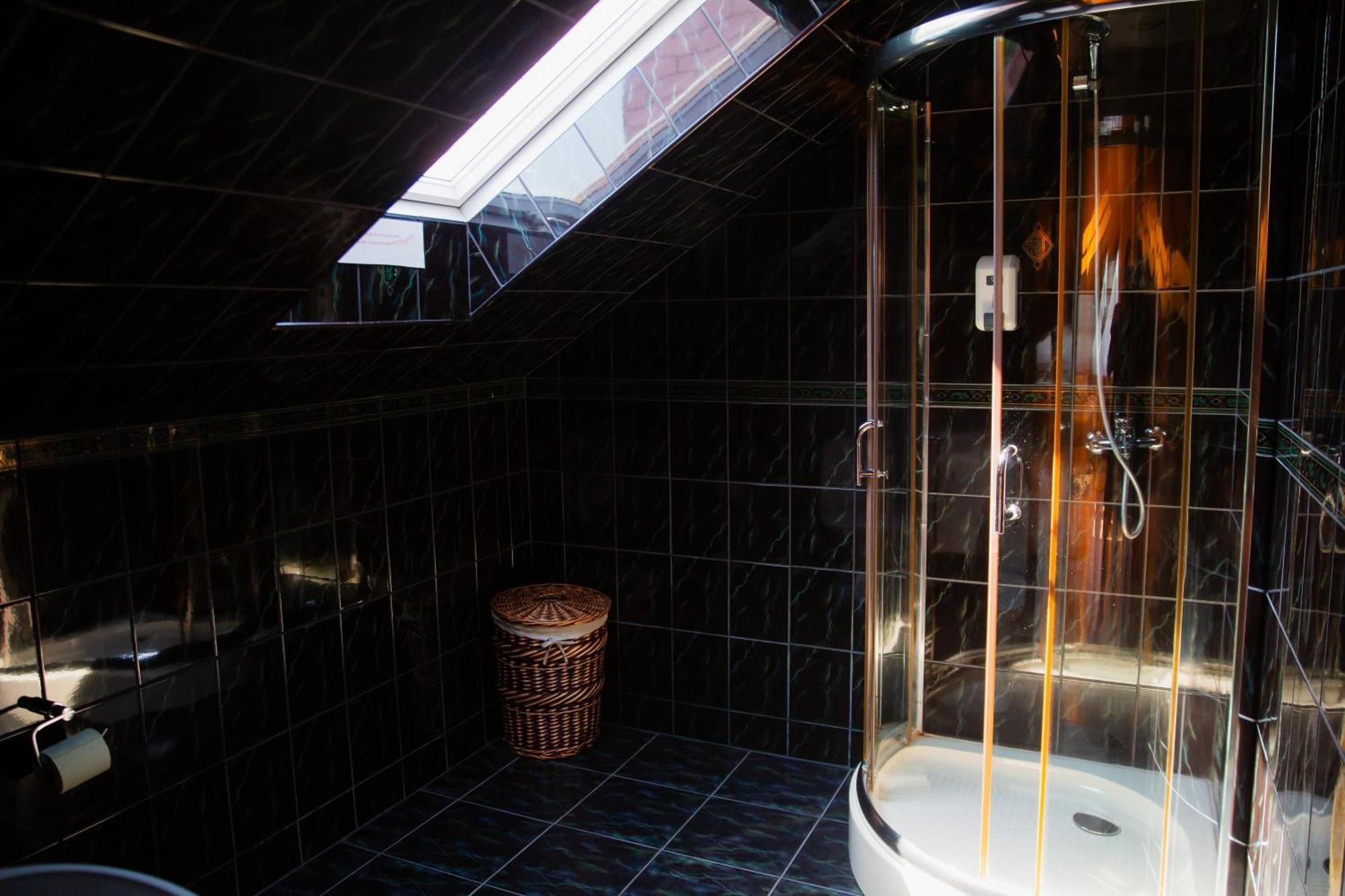 Konrad Family Guesthouse Курессааре Номер фото