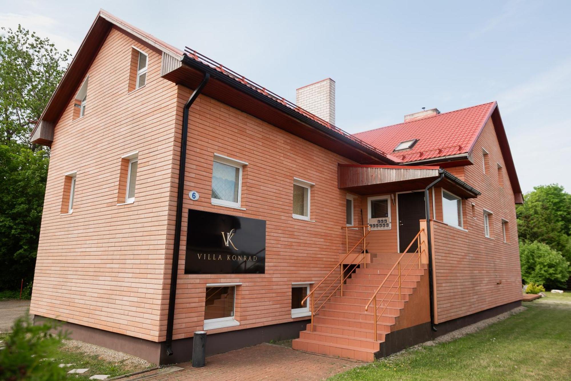 Konrad Family Guesthouse Курессааре Экстерьер фото