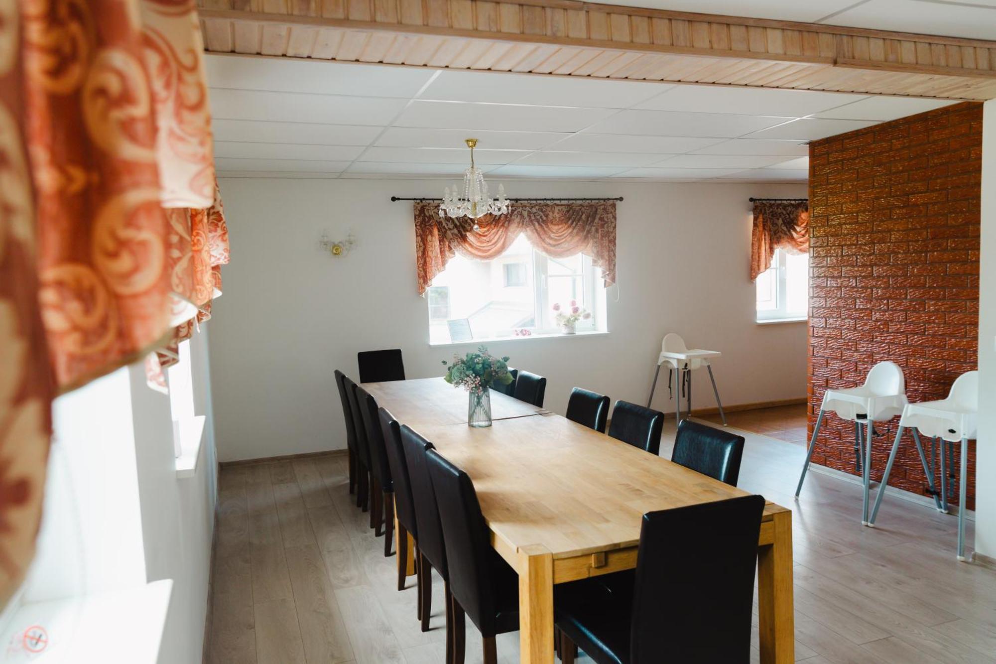 Konrad Family Guesthouse Курессааре Экстерьер фото