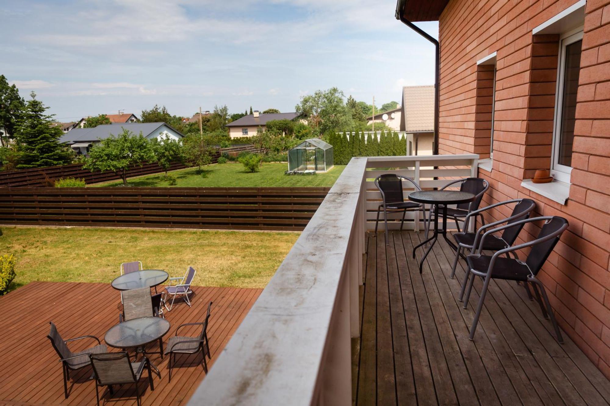 Konrad Family Guesthouse Курессааре Экстерьер фото