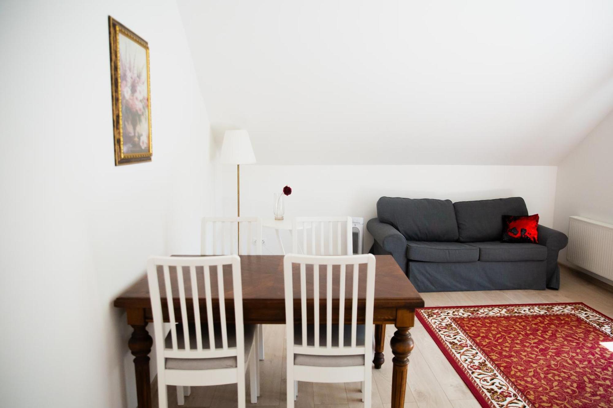 Konrad Family Guesthouse Курессааре Номер фото
